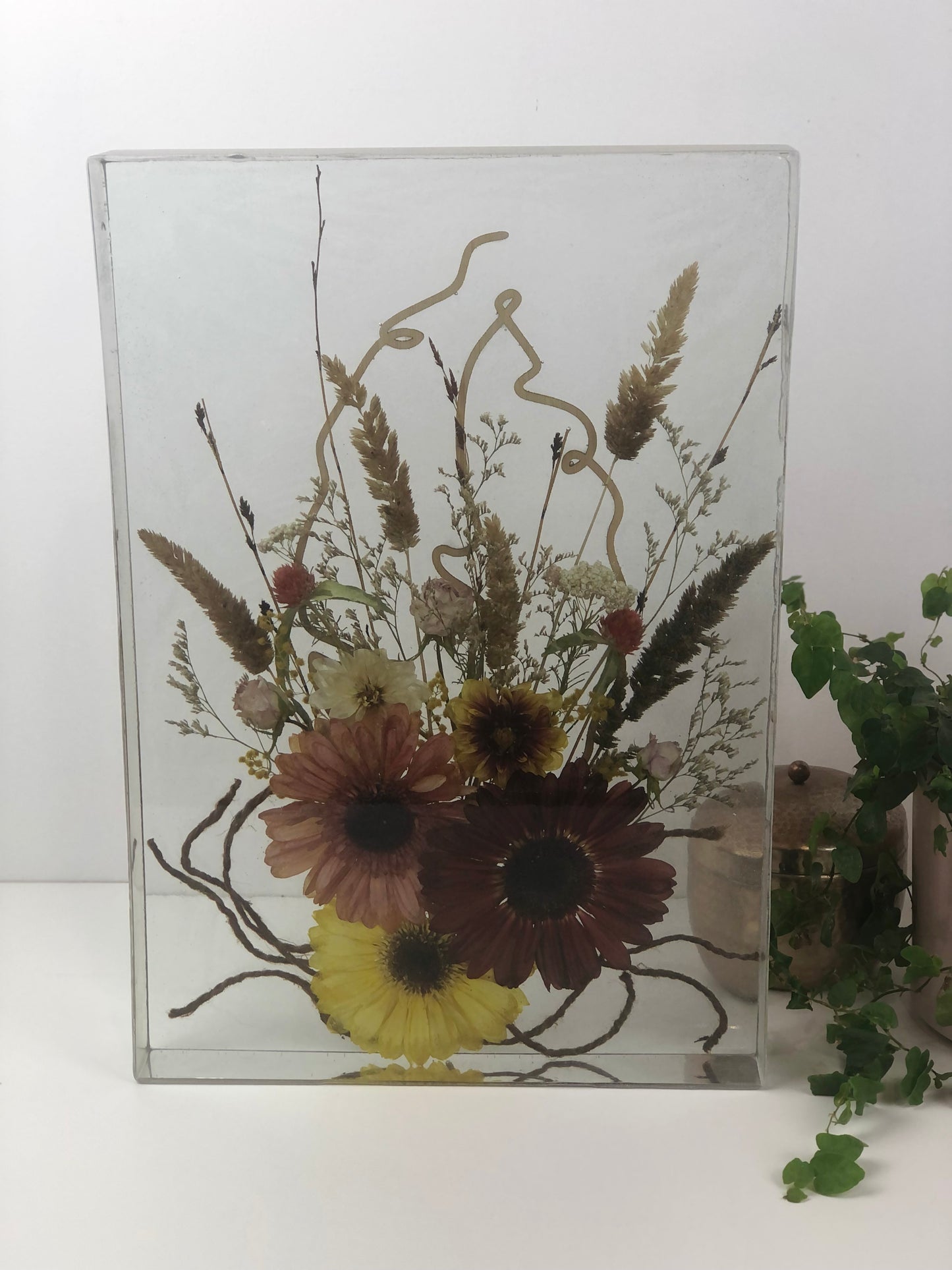 Resin Block Gerbera puriri resin bouquet
