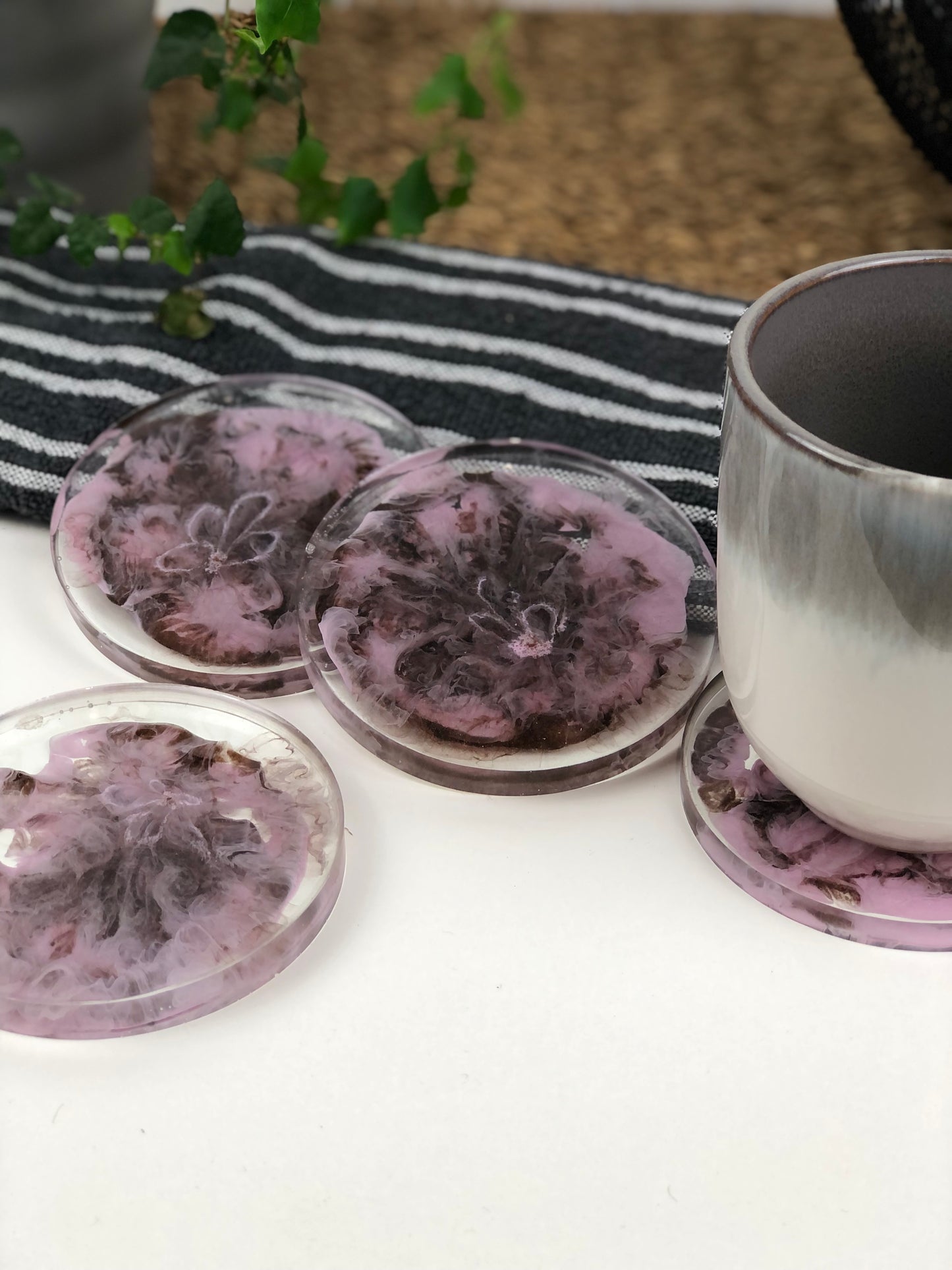 Coasters round Pink and brown glitter x 4
