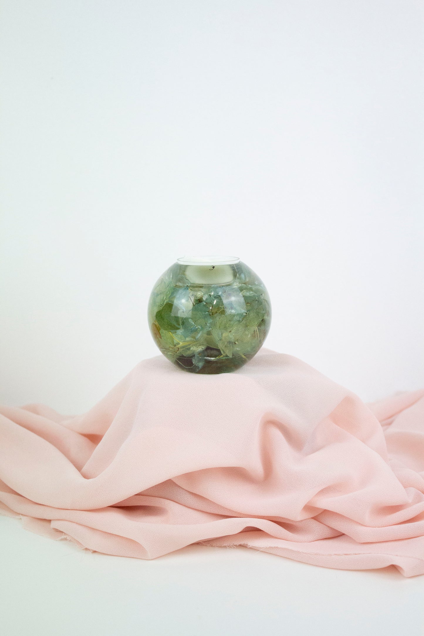 Sphere candle holder Small