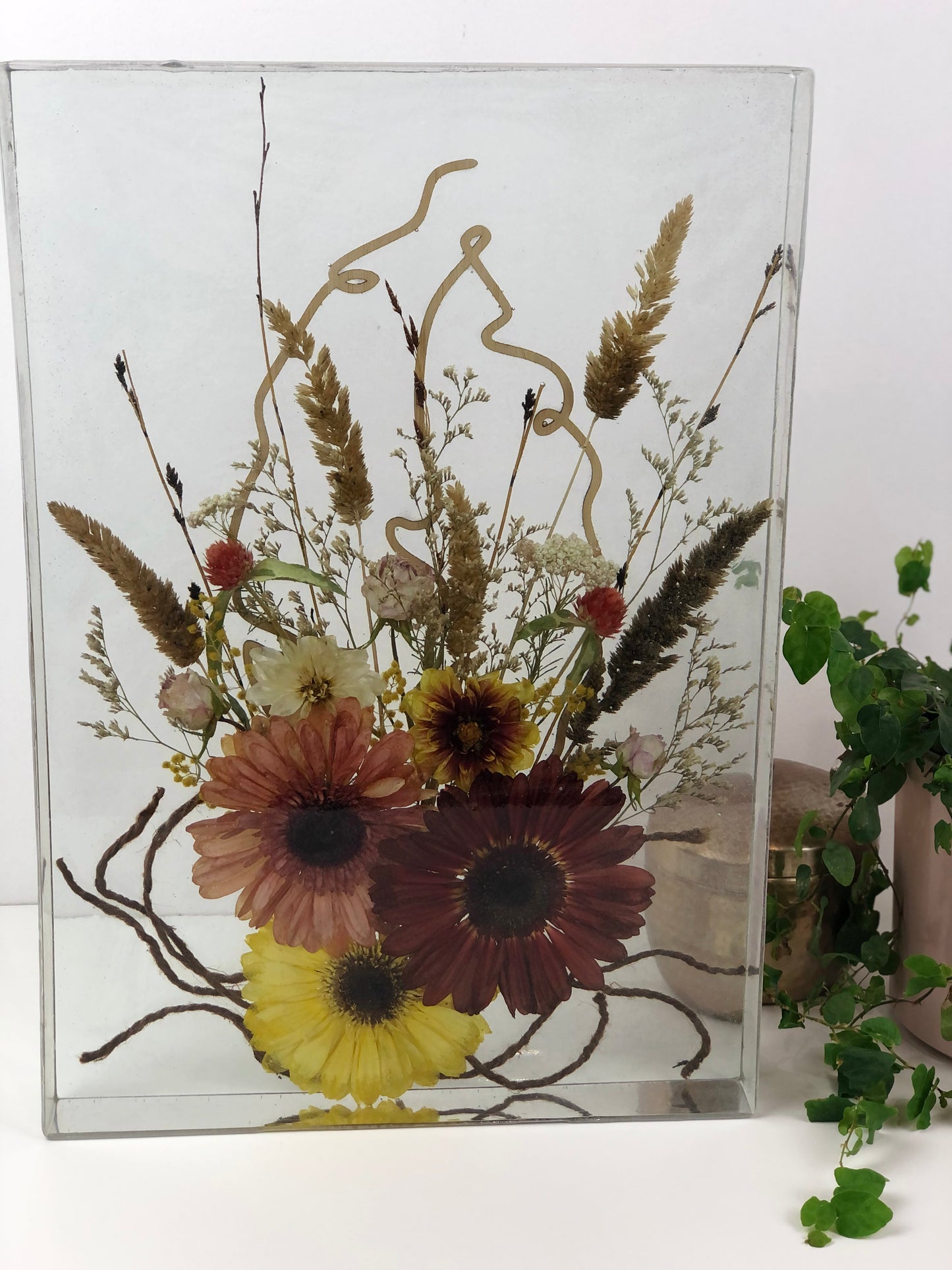 Resin Block Gerbera puriri resin bouquet