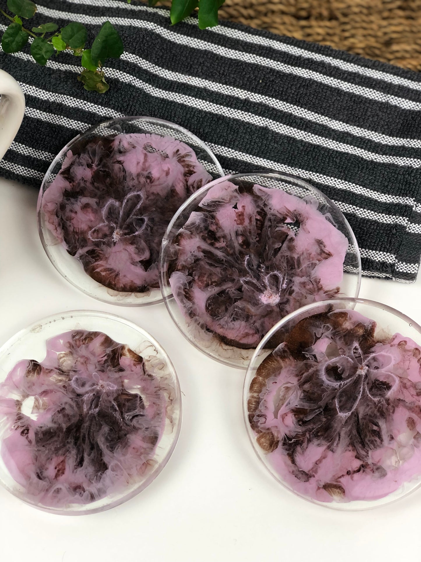 Coasters round Pink and brown glitter x 4