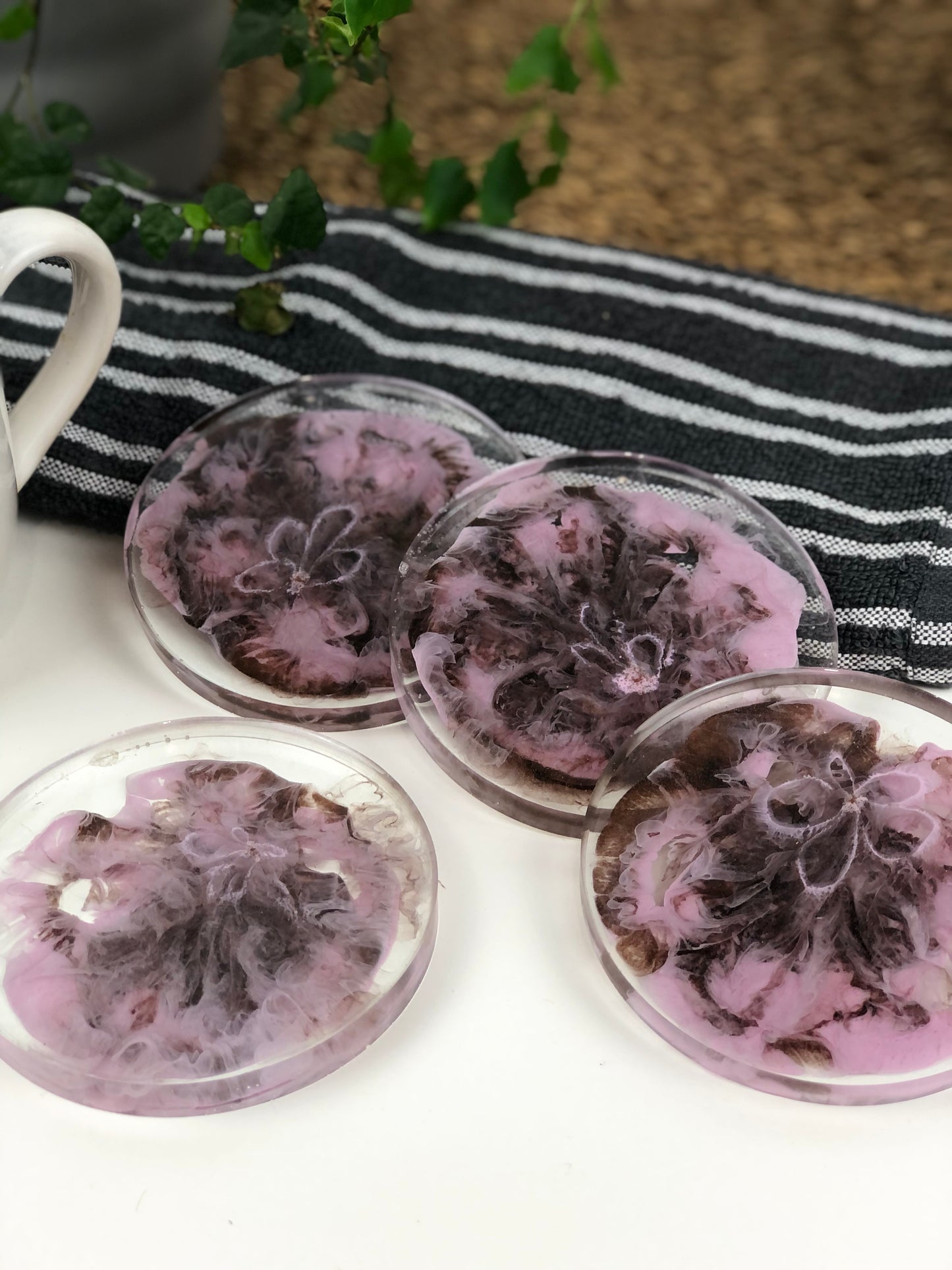 Coasters round Pink and brown glitter x 4