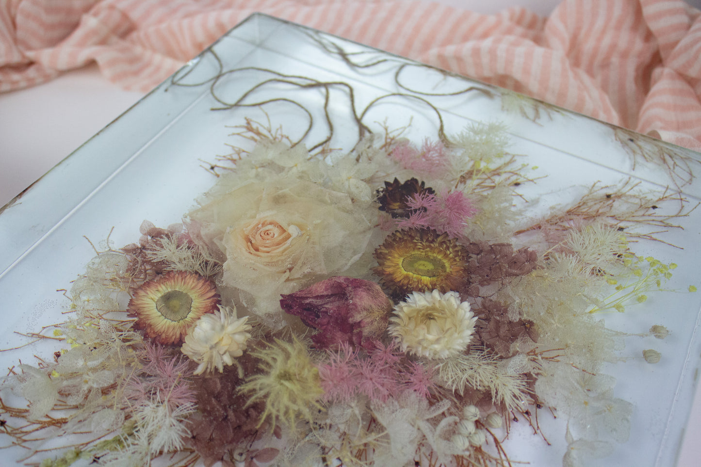 Resin Block 300mm x300mm - dried florals