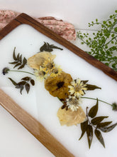 Load image into Gallery viewer, Pressed flower wooden tray/charcuterie board
