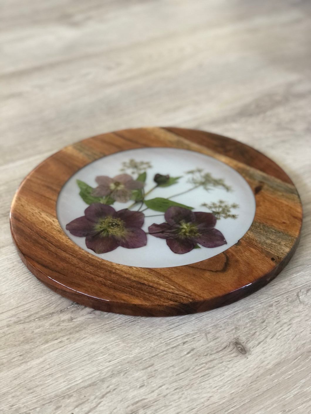 Resin pressed flowers Wooden board