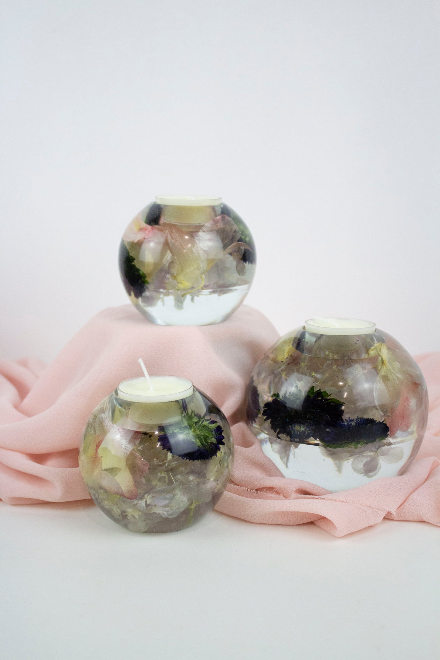 Sphere candle holders Set of three