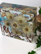 Load image into Gallery viewer, White Dahlia florals
