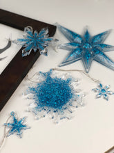 Load image into Gallery viewer, Decorations Christmas blue glitter 5piece set
