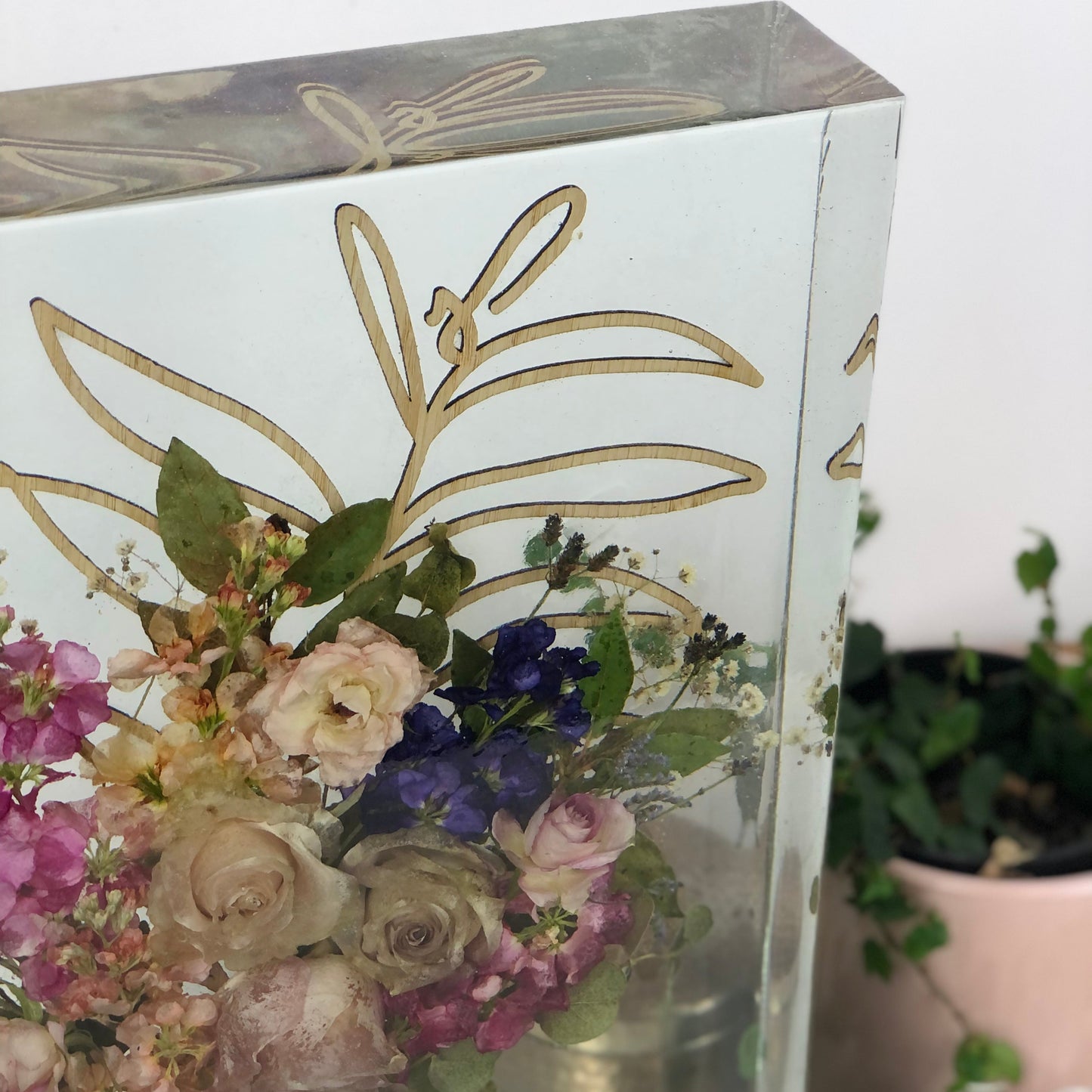 Resin Block Totara bouquet